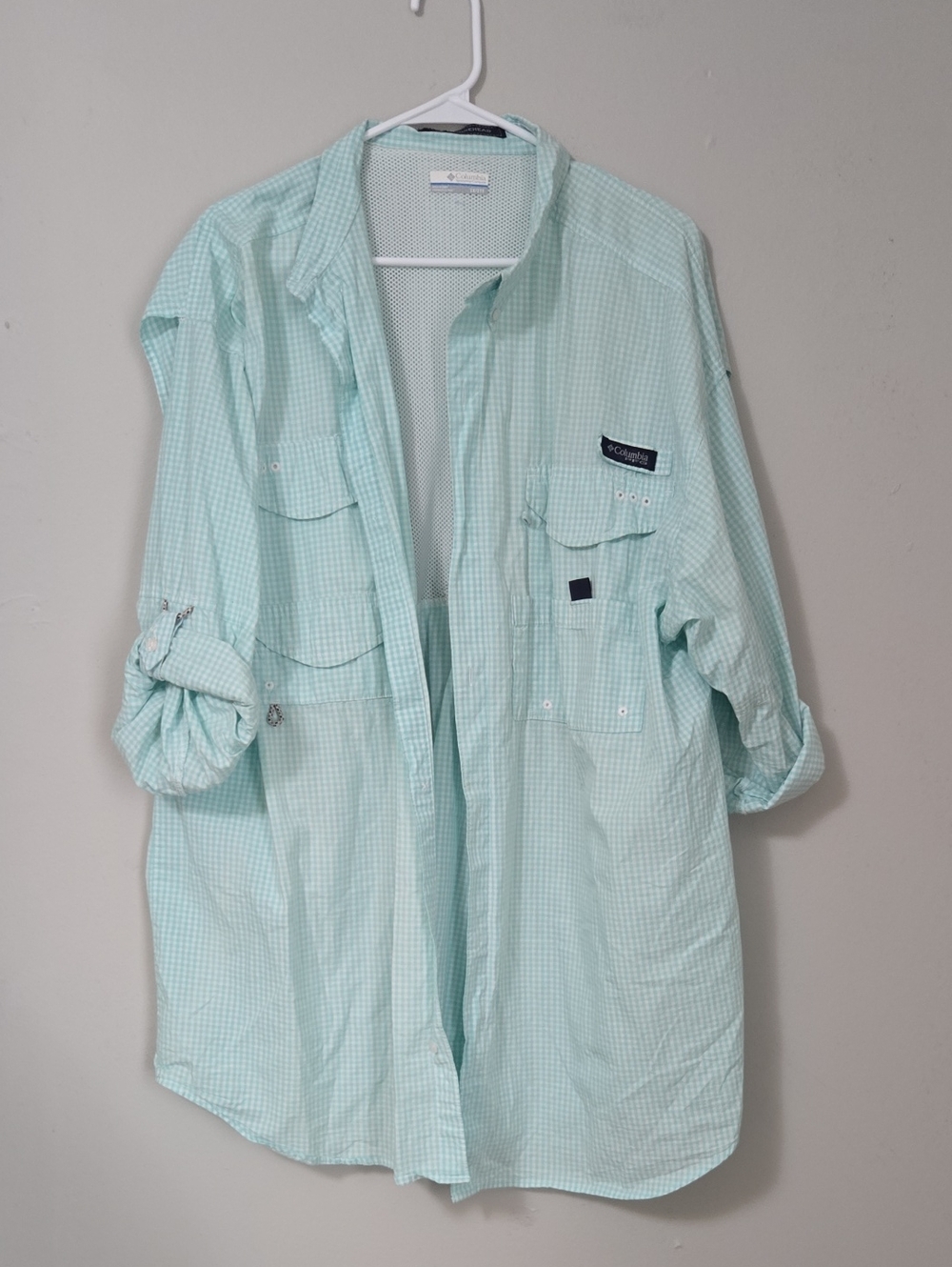 Columbia Men's Mint Green Long-Sleeve Button-Down Fishing Shirt